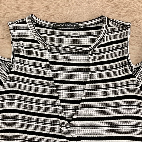 Harlowe & Graham Cutout Ribbed Top Striped Women's Medium - Picture 10 of 14